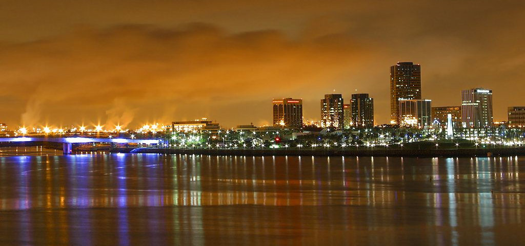 Long_Beach,_CA_at_night (1)