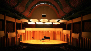 Zipper-Hall